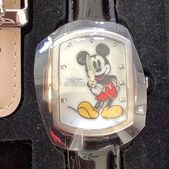 Invicta Mickey Mouse Watch - Picture 8 of 8